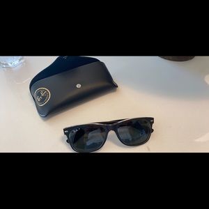 Rayban wayfarer sunglasses